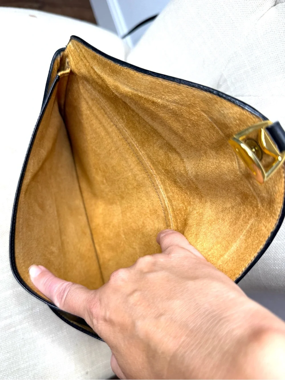 Authentic Gucci vintage black leather clutch bag red green accents
